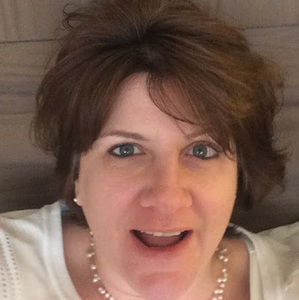 Meet your Posher, Deb